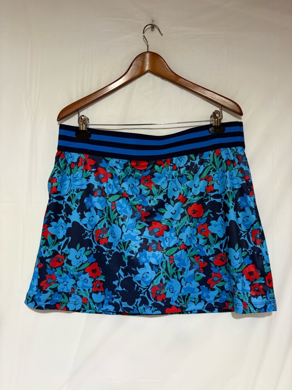 PGA Tour Navy Floral Skort with Blue & Red Flowers